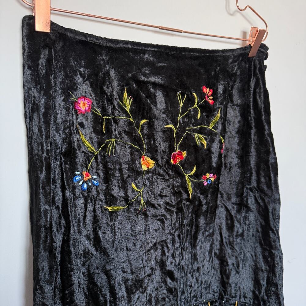 Na-Ta-Ya Womens Velvet Whimsigoth Skirt M Beaded Fairy Renaissance Embroidered - Picture 3 of 8